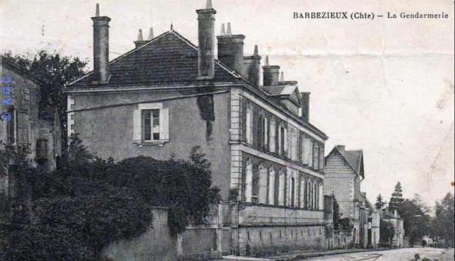 Barbezieux-Saint-Hilaire - La Gendarmerie - -1.jpg